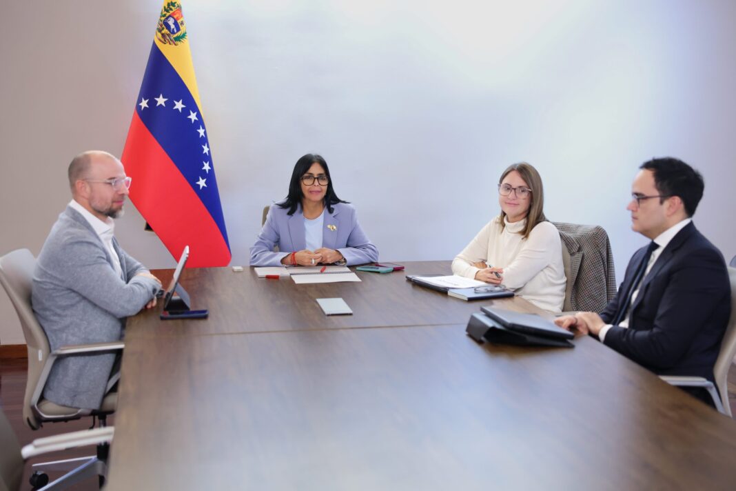 Delcy Rodríguez anuncios